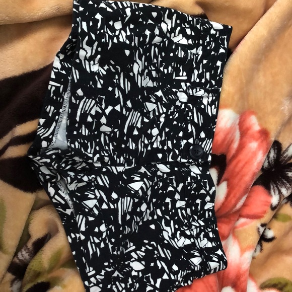 Shorts - Picture 2 of 3